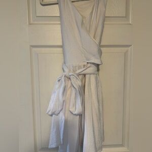 Elegant White Wrap Dress Banana Republic XS